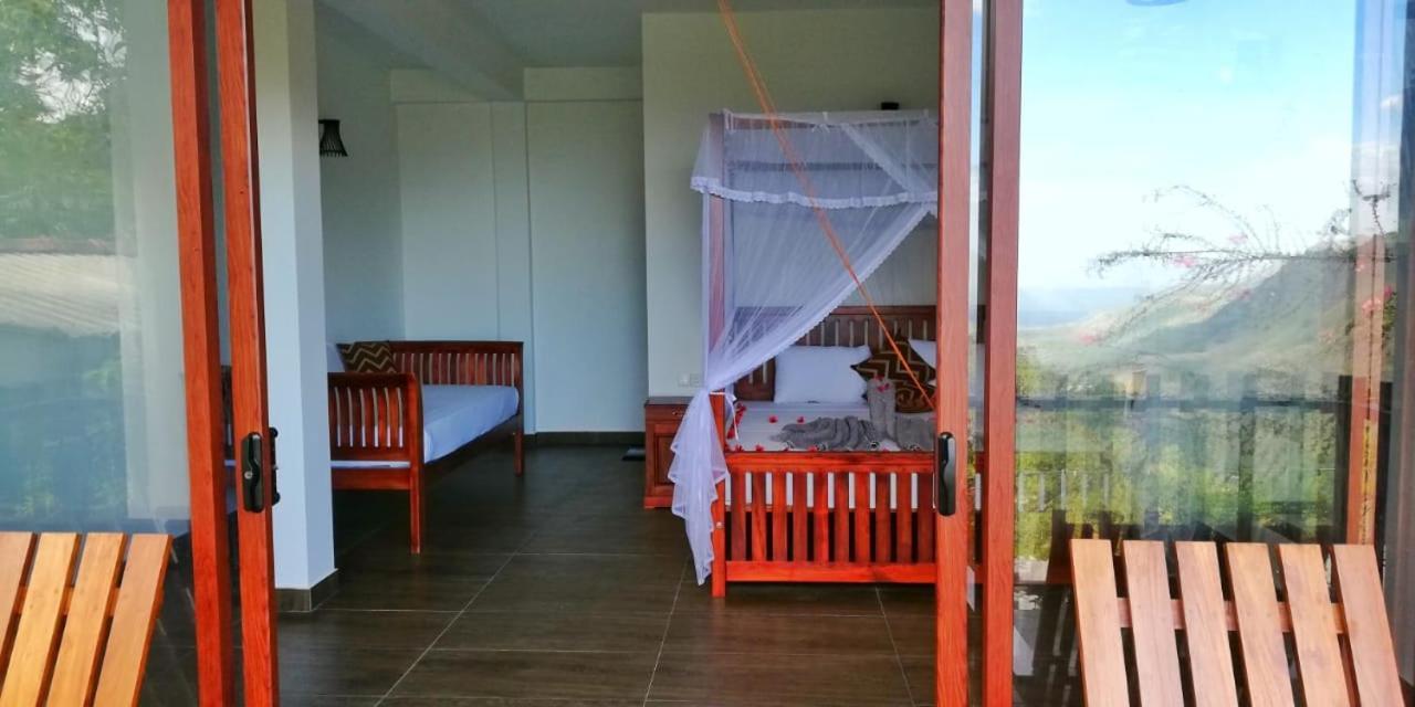 Divine View Homestay Ella Extérieur photo